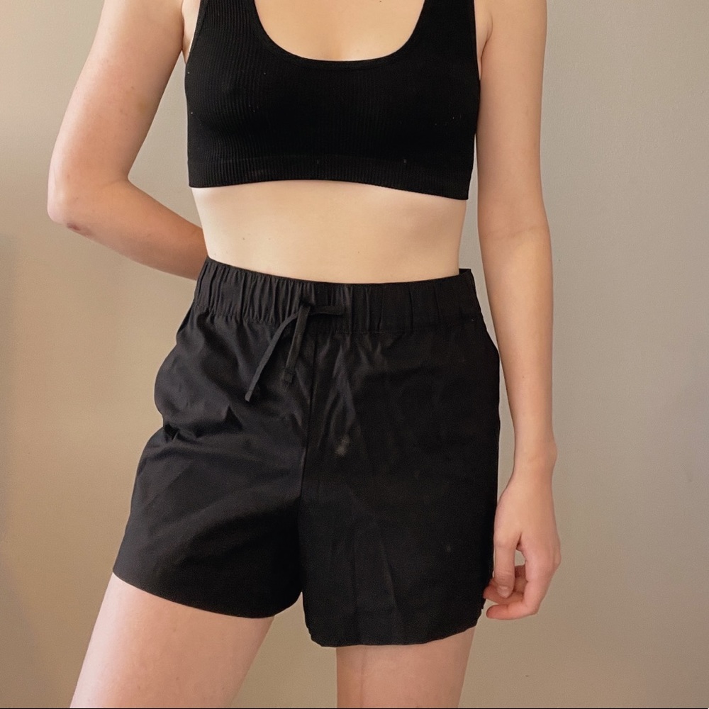 COPY - NWT NorthFace Hiking Short, Size M